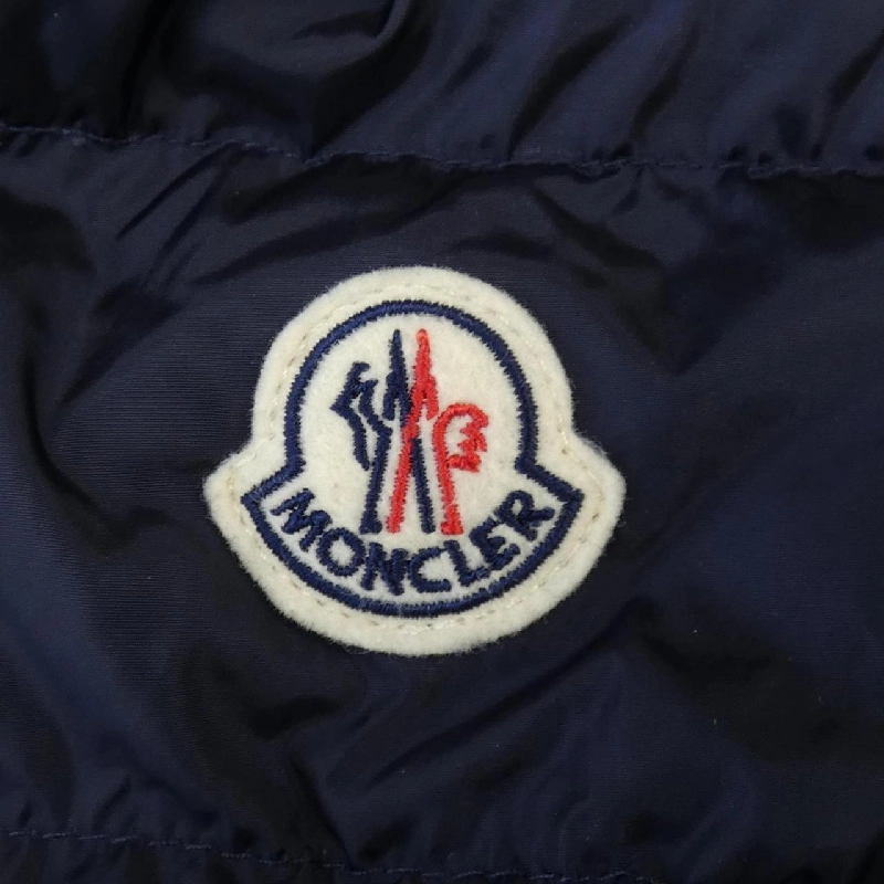 Áo khoác lông vũ MONCLER 639229