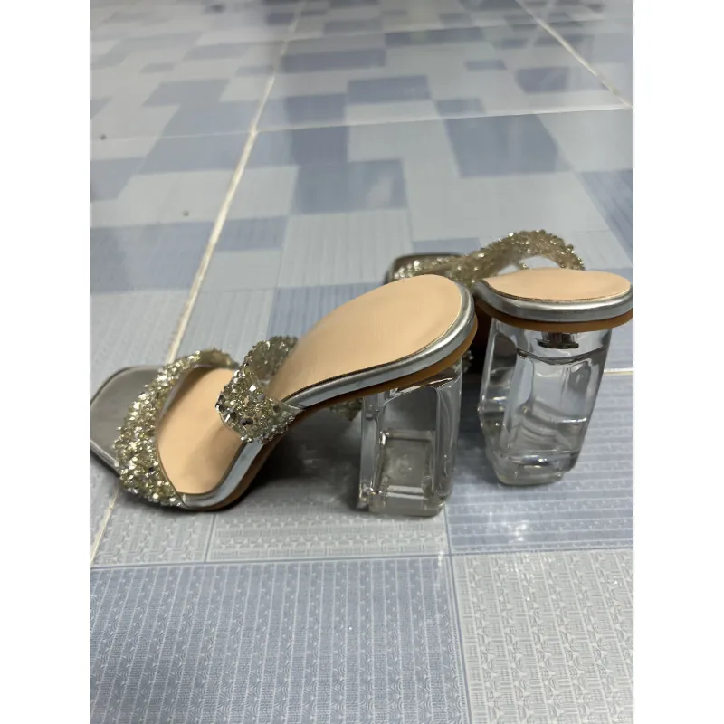 Giày mới size 36 màu bạc cao 10cm 1032342