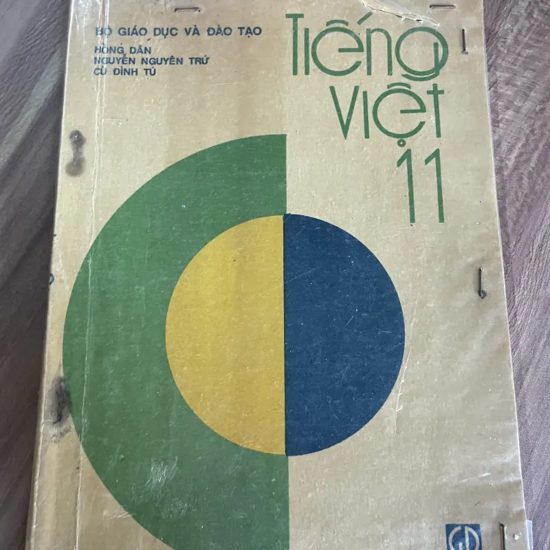 Sách giáo khoa xưa - tiếng Việt 11  748521