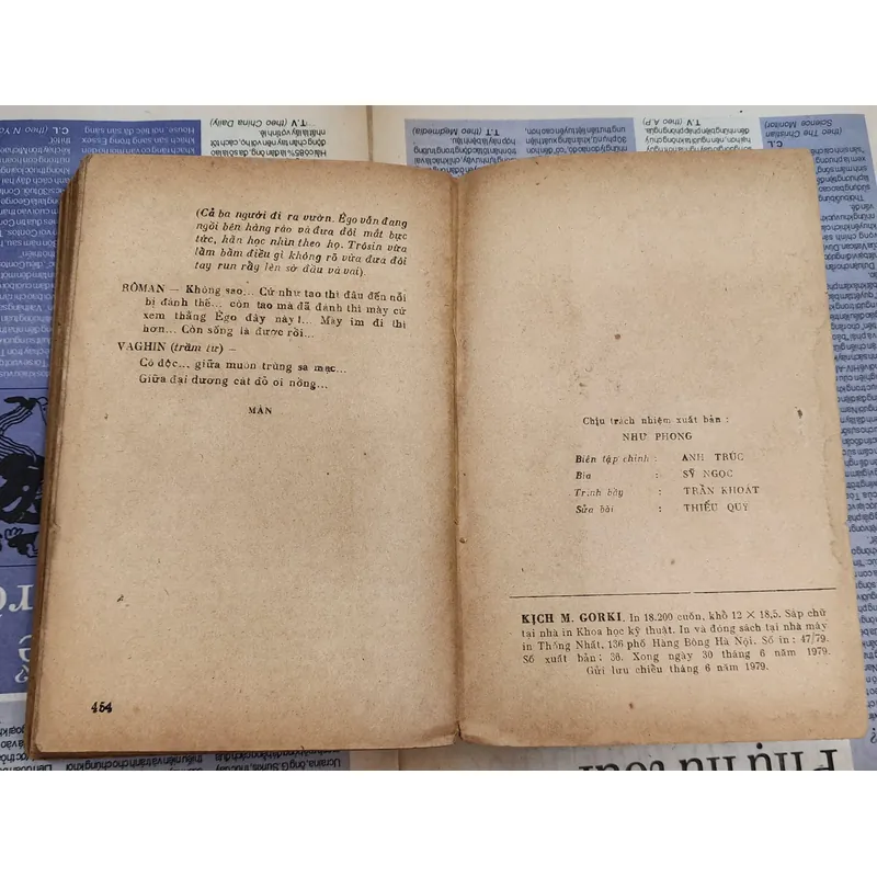 KỊCH - Maxim Gorky (ba vở) - Dịch giả: Hồng Phi - NXB Văn học 1978 705207