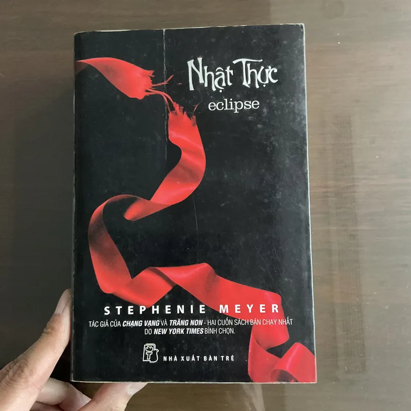 [KỲ ẢO] Nhật thực - Stephanie Meyer 721101