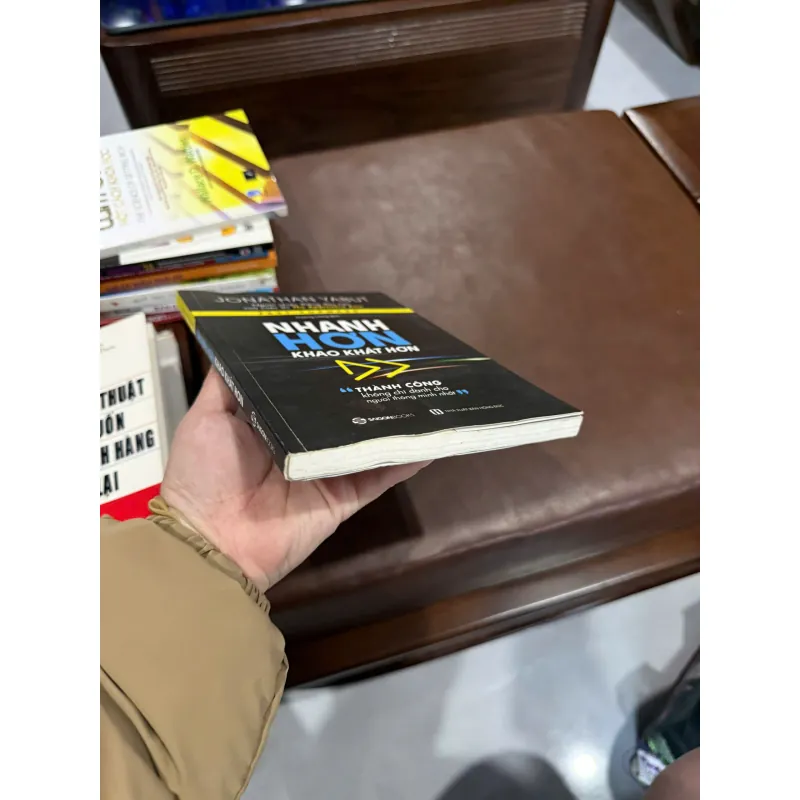 Nhanh Hơn – Khao Khát Hơn (Fast Forward) – Jonathan Yabut- K4 1025302