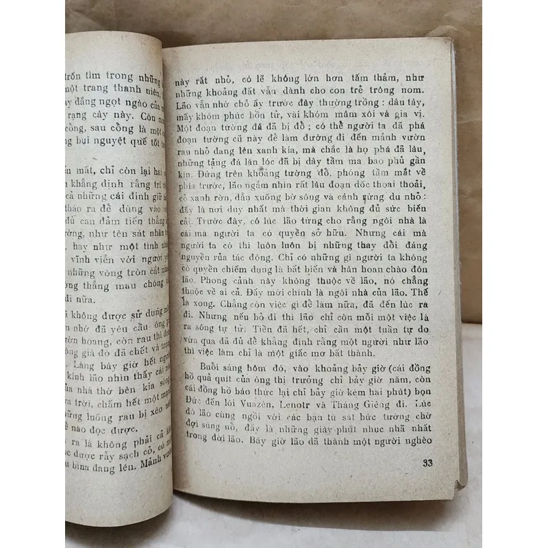 Graham Greene - tiểu thuyết NGƯỜI THỨ MƯỜI 716199