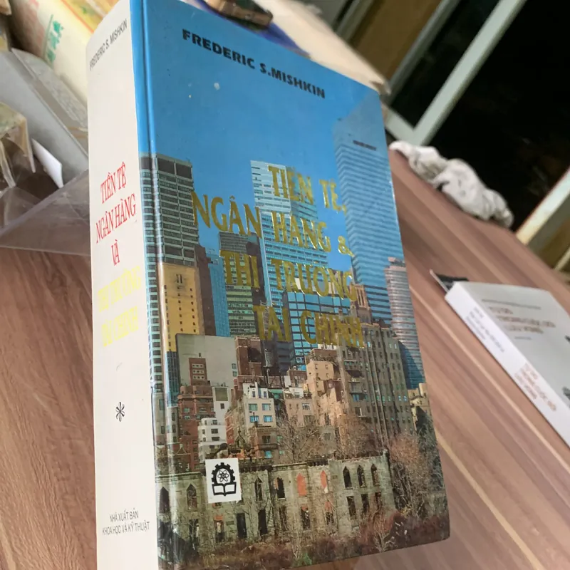 Tiền tệ, ngân hàng và thị trường tài chính, FREDERIC S. MISHKIN 640577