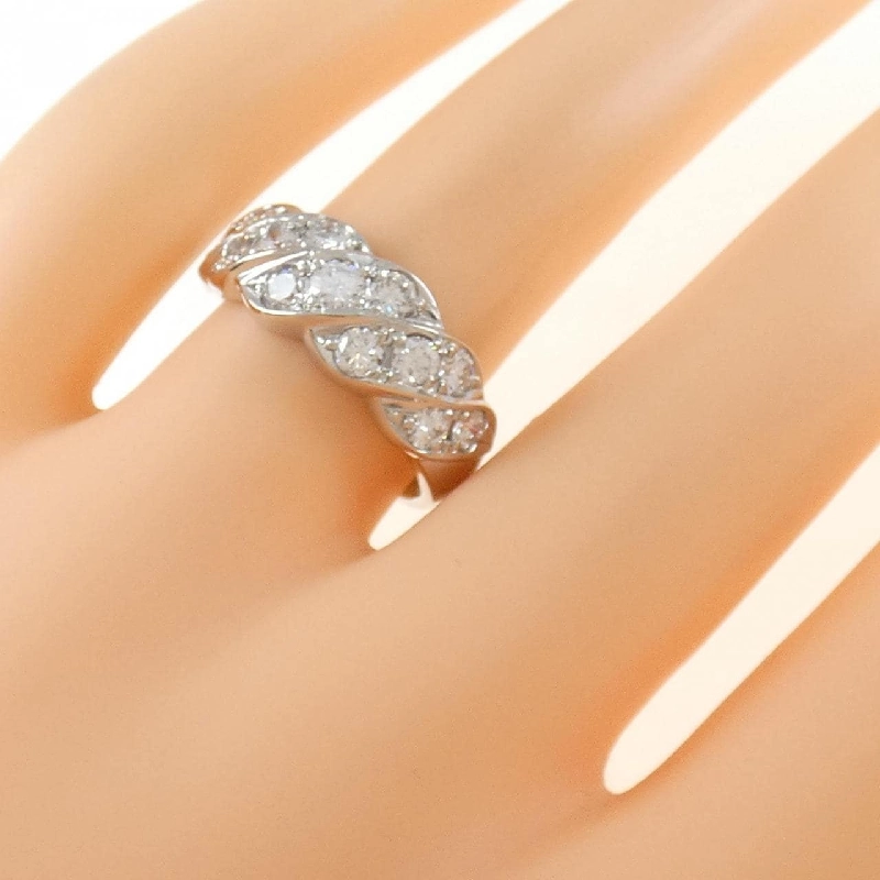 Nhẫn kim cương PT900 1.00CT 669213