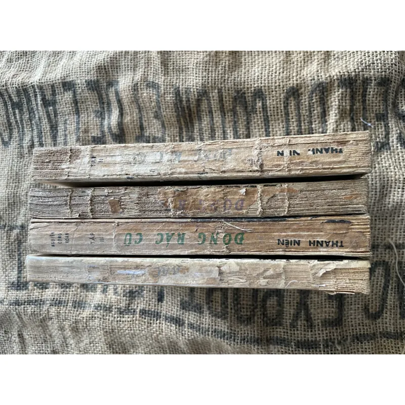 Đống rác cũ- Nguyễn công Hoan - trọn bộ bốn cuốn 1034642