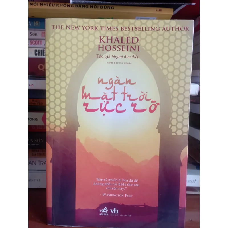 Ngàn mặt trời rực rỡ 708589