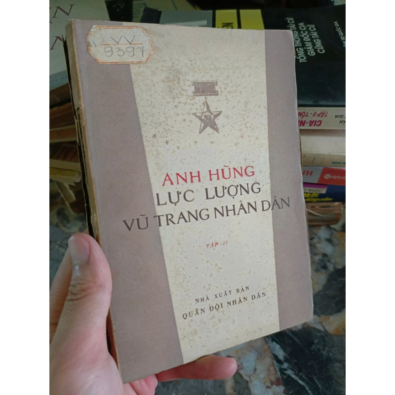 Anh hùng lực lượng vũ trang nhân dân 463893