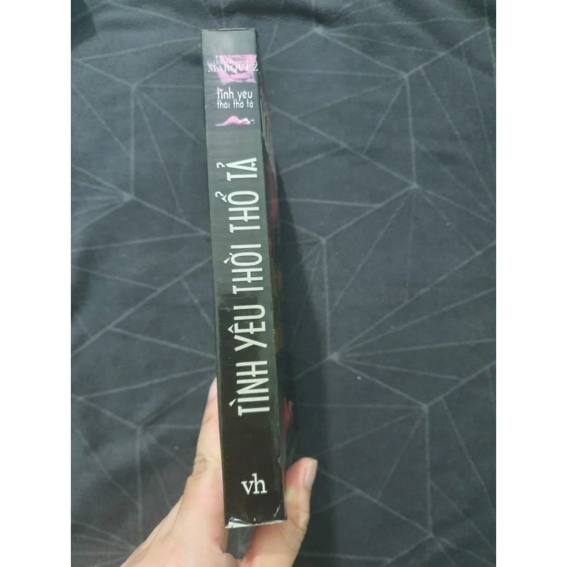 "Tình yêu thời thổ tả" - Gabriel Garrcia Marquez 530989