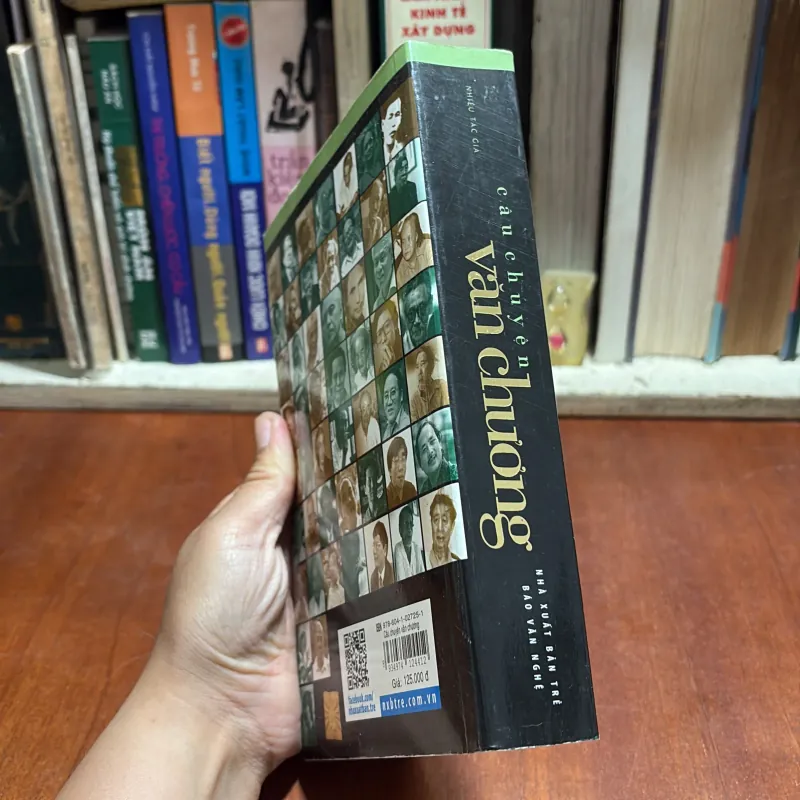 II Văn Học: Câu Chuyện Văn Chương - Nhiều Tác Giả - 2014 927170