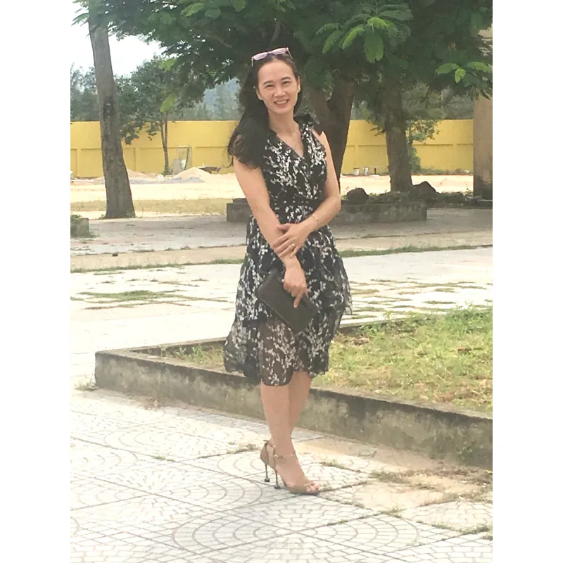 Áo đầm đen chấm hoa  799580