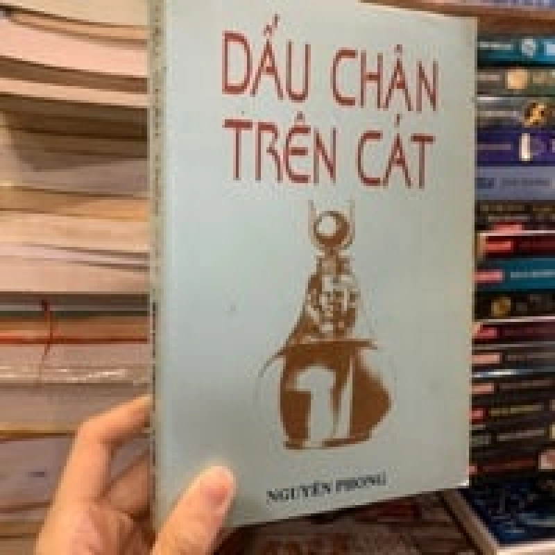 Dấu chân trên cát - Nguyên Phong 129855