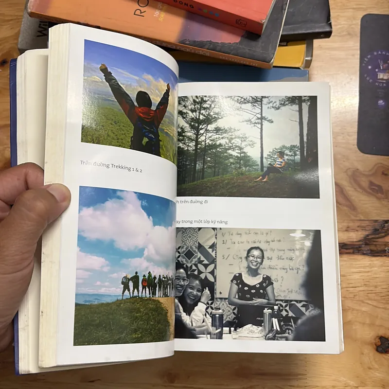 II Sách Kỹ Năng: Tuổi Trẻ Đáng Giá Bao Nhiêu? - ROSIE NGUYỄN - 2017 640133