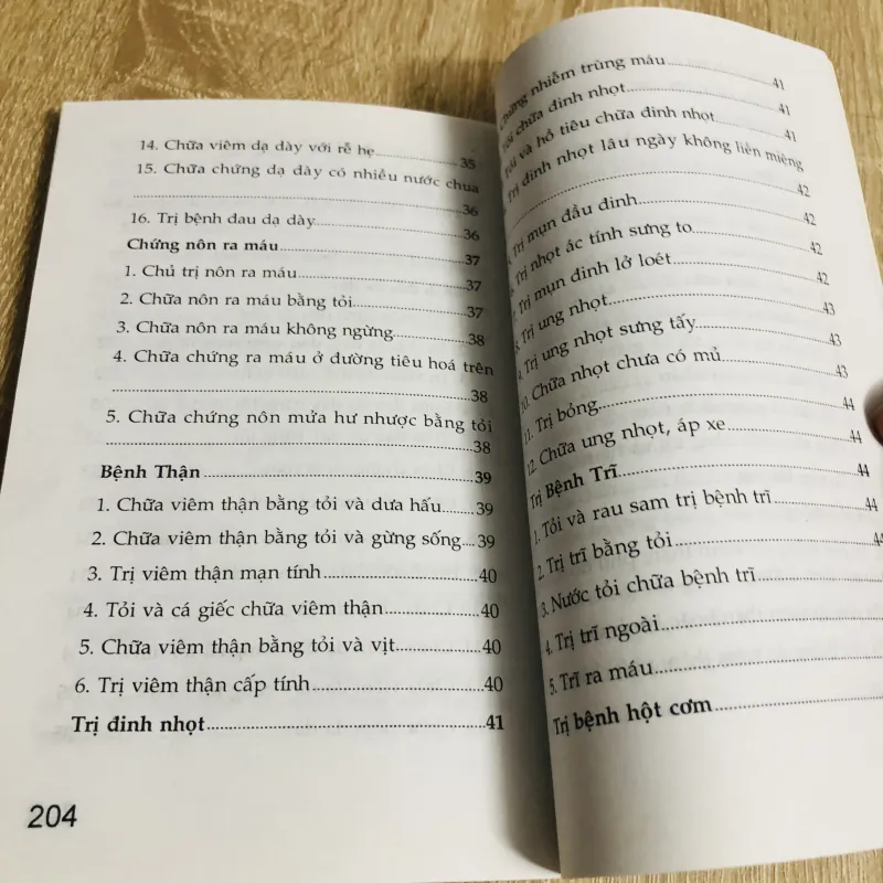 TỎI VỚI SỨC KHỎE CON NGƯỜI - 400 BÀI THUỐC TRỊ BỆNH  1017594