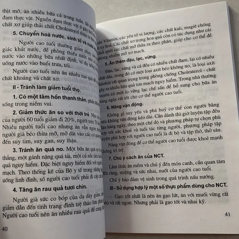 Sổ tay chăm sóc sức khoẻ người cao tuổi 800956