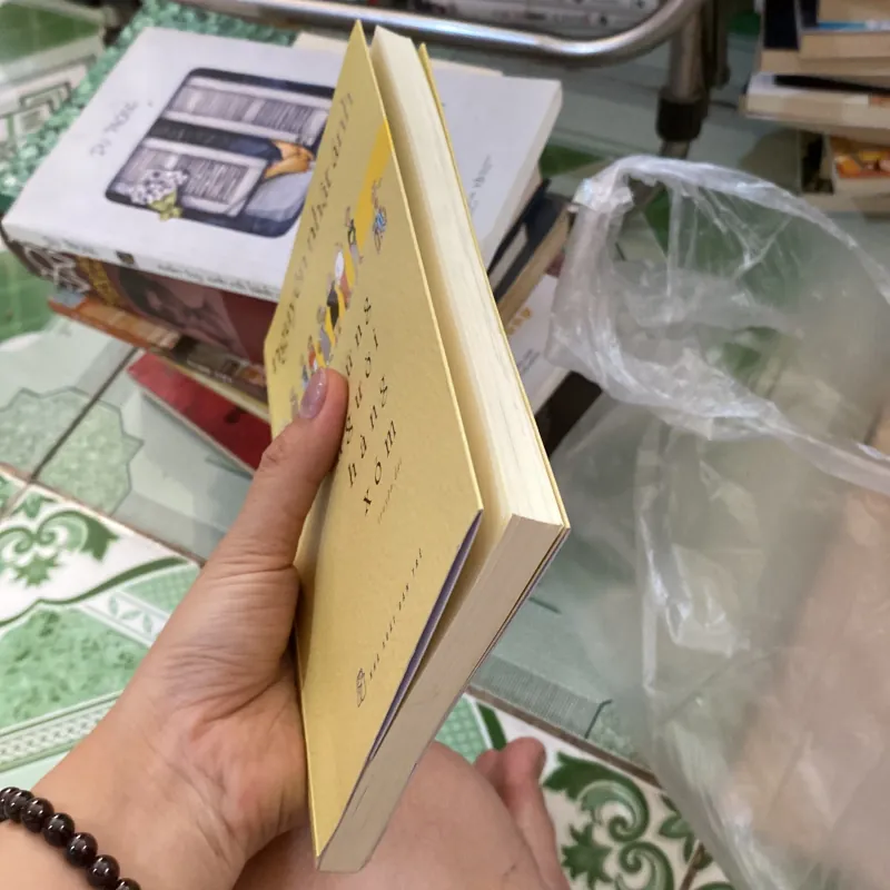 Những người hàng xóm  751524