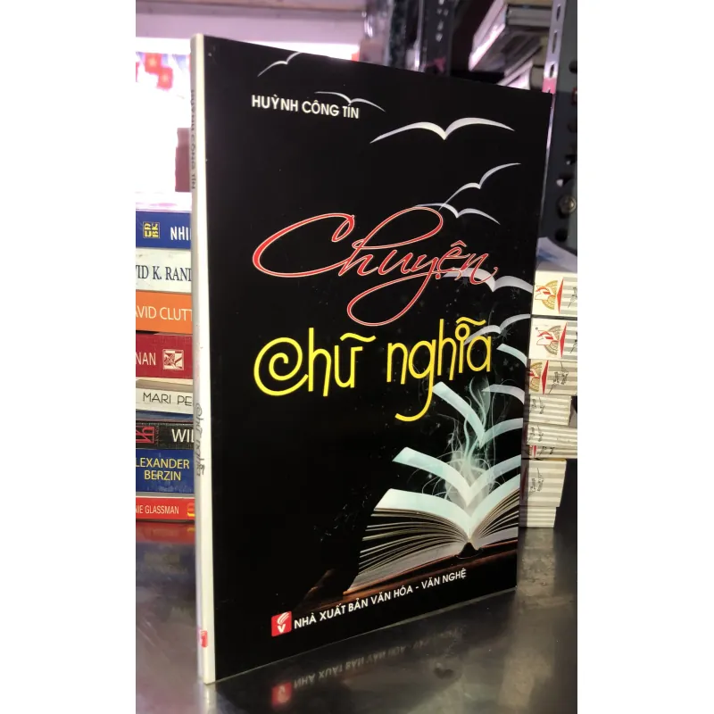 Chuyện chữ nghĩa  749577