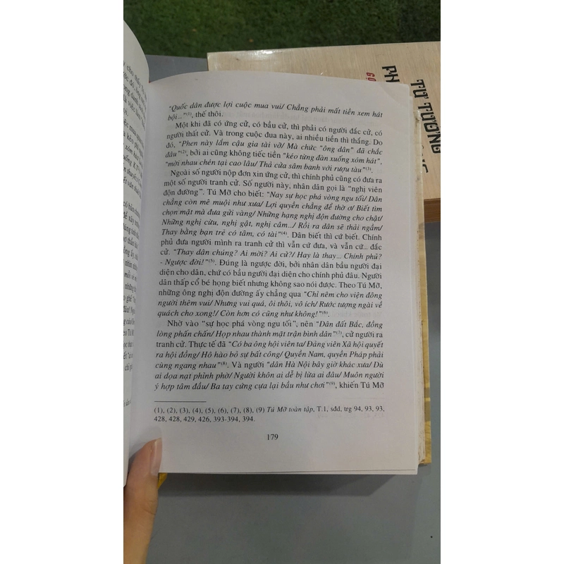 NGƯỜI GIEO TIẾNG CƯỜI - TÚ MỠ 454279