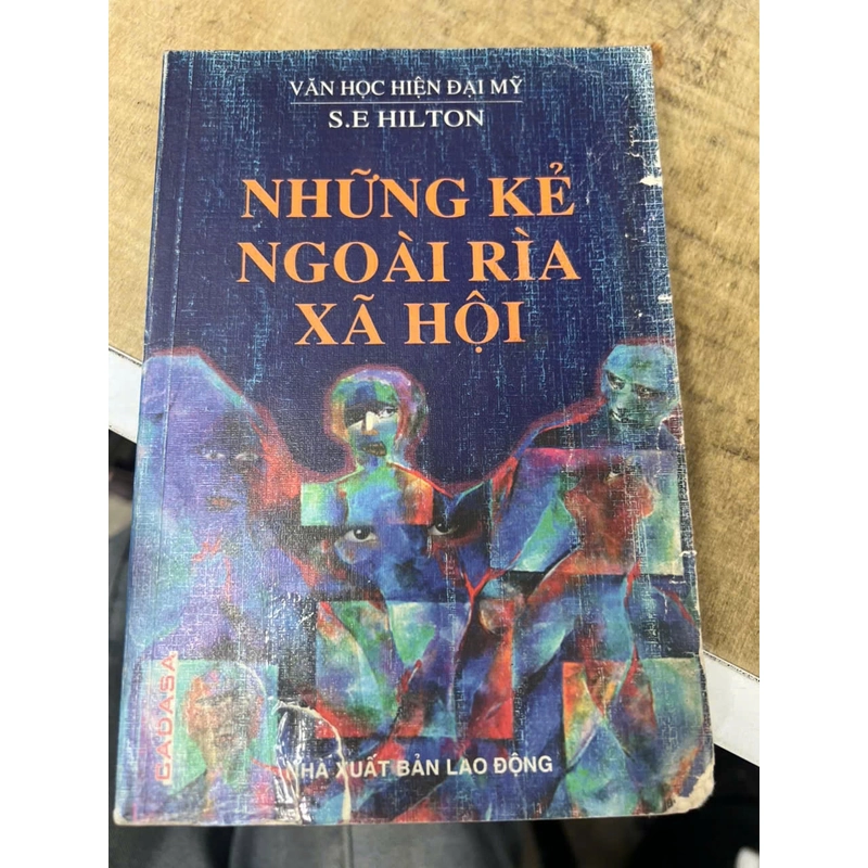 Những kẻ ngoài rìa xã hội .18 353824