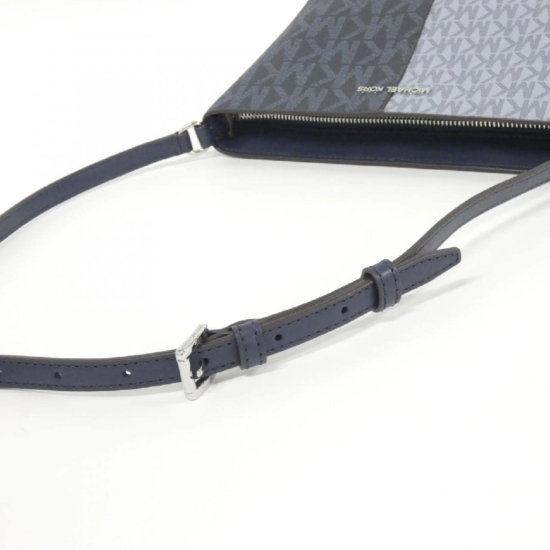 【Sản phẩm mới】Michael Michael Kors JET SET TRAVEL 35F4STVC1B Túi đeo vai 611692