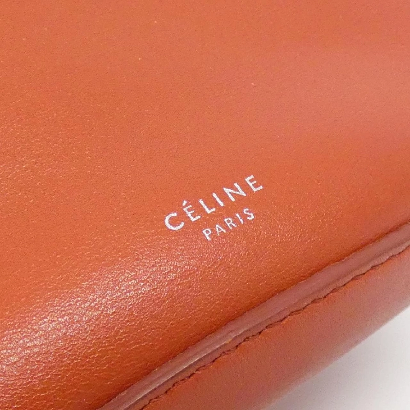 Túi đeo vai Celine Big Bucket với dây đeo dài 183343A4T 613833