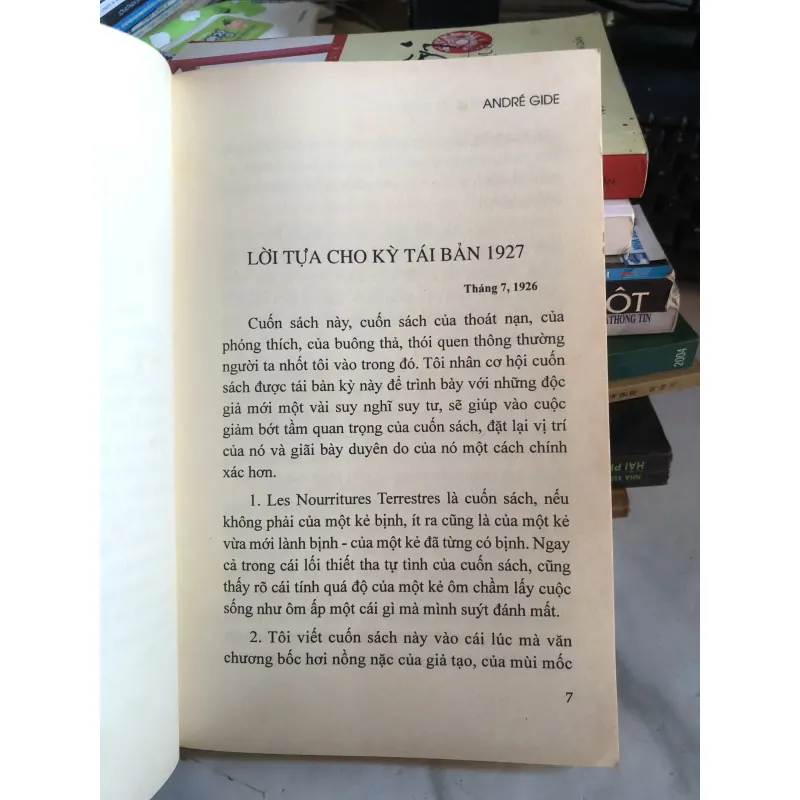 Dưỡng chất trần gian - André Gide 977164