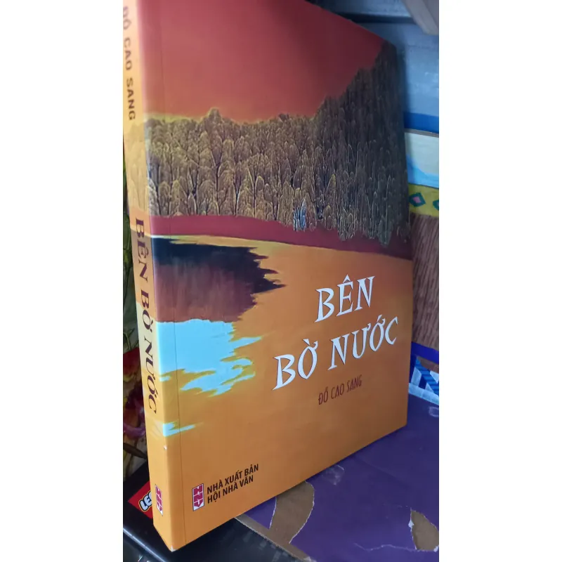 Bên bờ nước - truyện thơ lịch sử  1002085