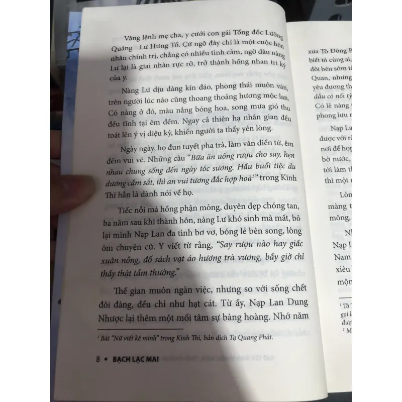 Gió tây bao nhiêu hận, thổi chẳng giãn mày chau 990597