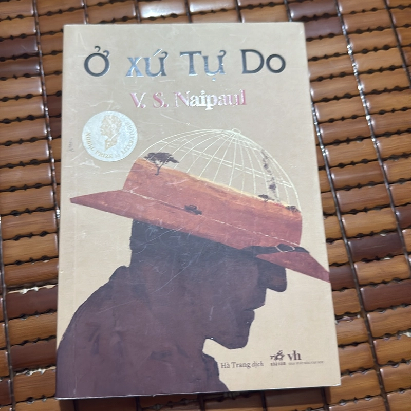 Ở xứ tự do - V.S.Naipaul 530982