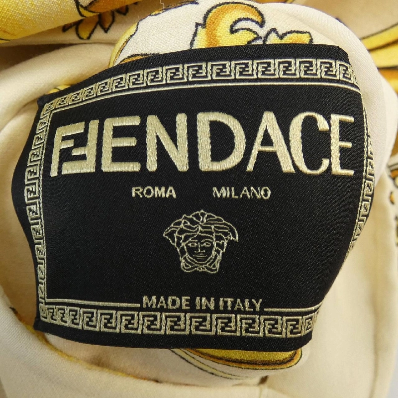 【Mã giảm giá】Áo khoác FENDACE 641342