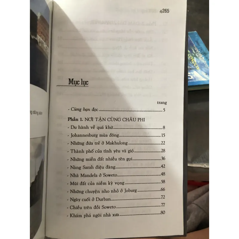 Dưới làn bụi nước Victoria - Đỗ Hùng  1012884