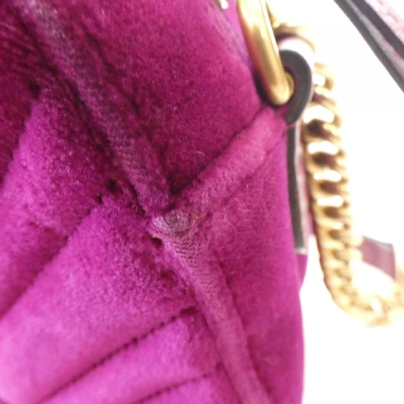 Túi đeo vai GG Marmont 447632 9QIBT của Gucci 612034