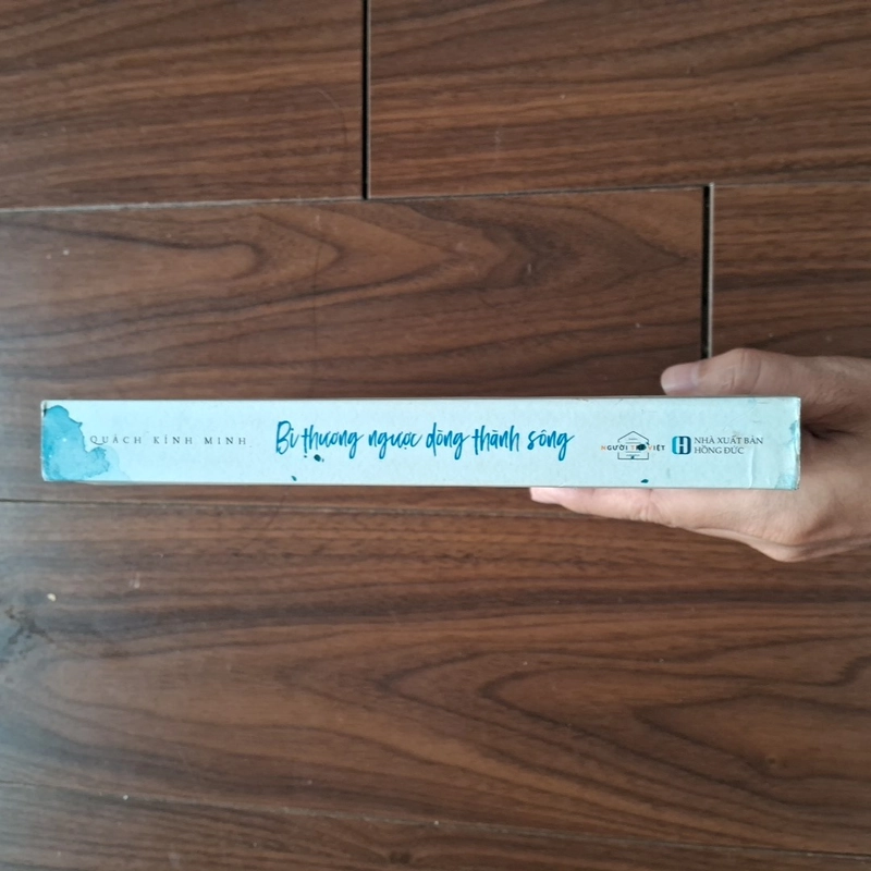Bi thương ngược dòng thành sông 543894