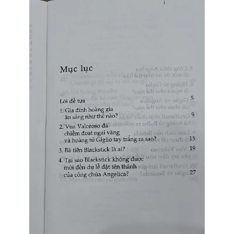 Hoa hồng và chiếc nhẫn - William Thackeray (Hồng Vân dịch) 594187