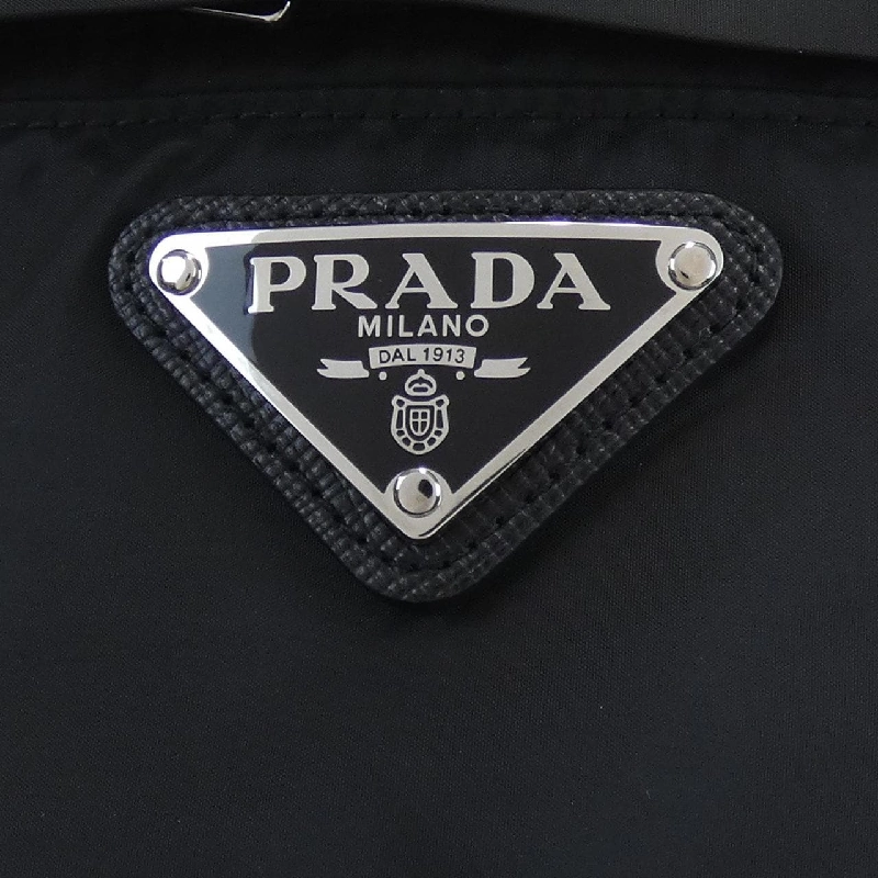 Áo khoác PRADA logo tam giác SGN998 R201 106O - Hàng hiệu Chính hãng 894004