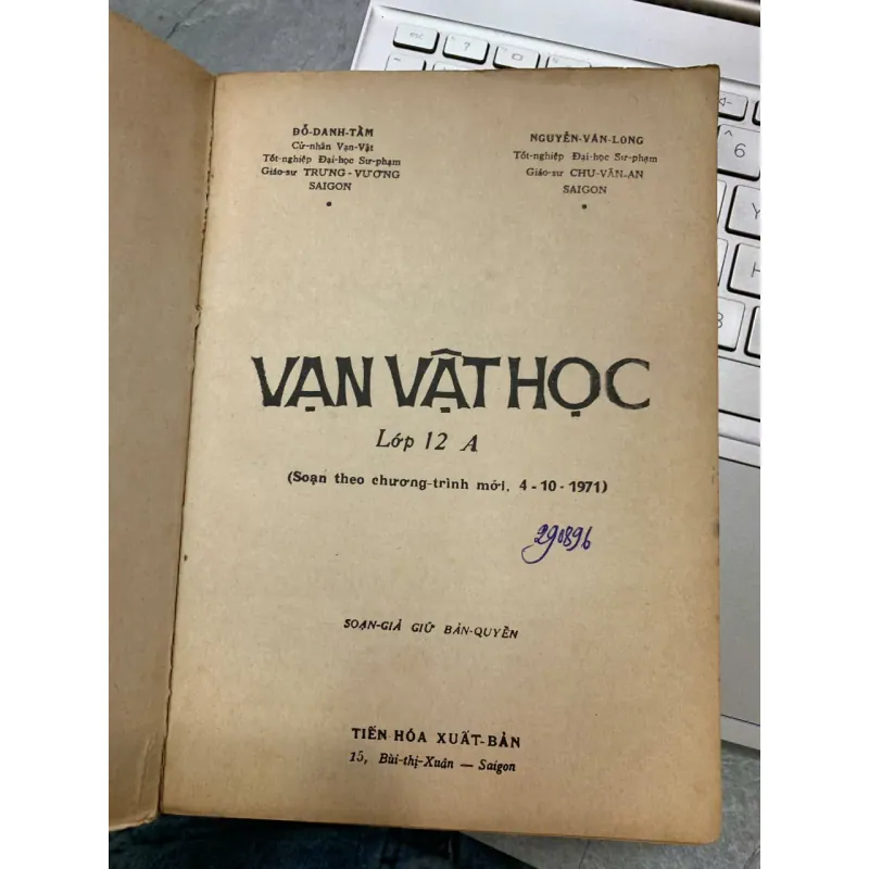 VẠN VẬT HỌC LỚP MƯỜI HAI A - ĐỖ DANH TẦM & NGUYỄN VĂN LONG 716801