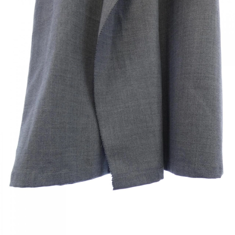 Bề mặt hỗ trợ support surface quần - Hàng hiệu Authentic 821475