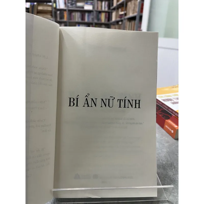BÍ ẨN NỮ TÍNH - BETTY FRIEDAN 722373