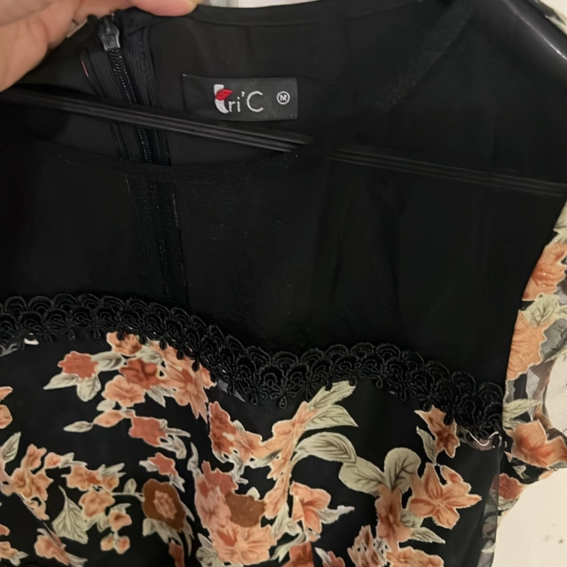 Đầm peplum ren hoa nâu tây Tri’C 507967