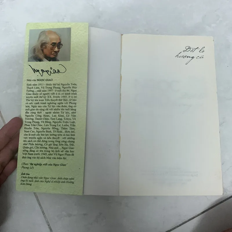 Đốt lò hương cũ 590813