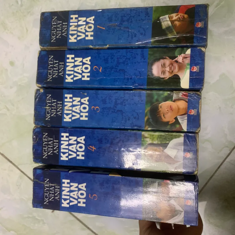 Kính vạn hoa khổ to bản cũ 565323