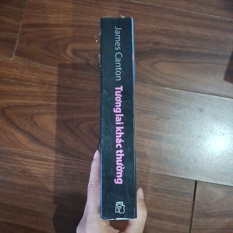 Tương lai khác thường 530248