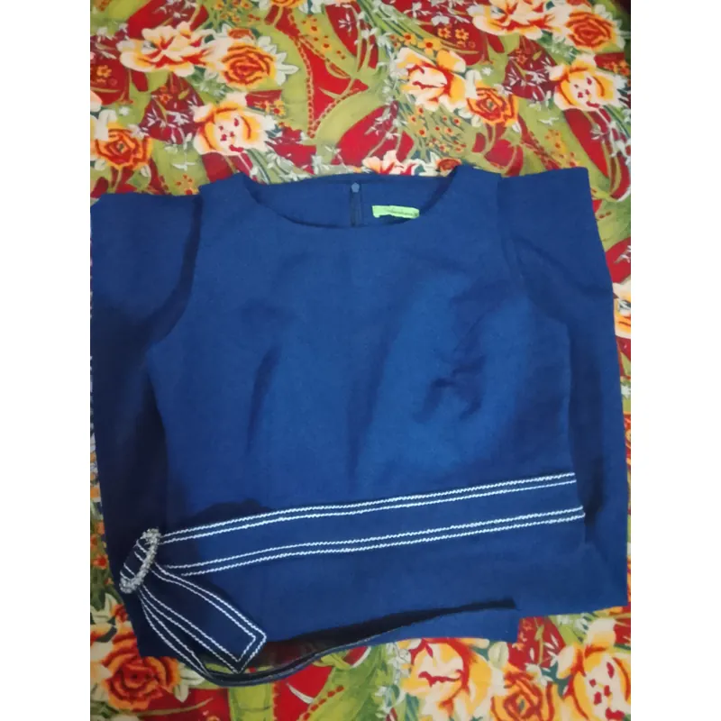 Váy màu xanh dương Size M 687973