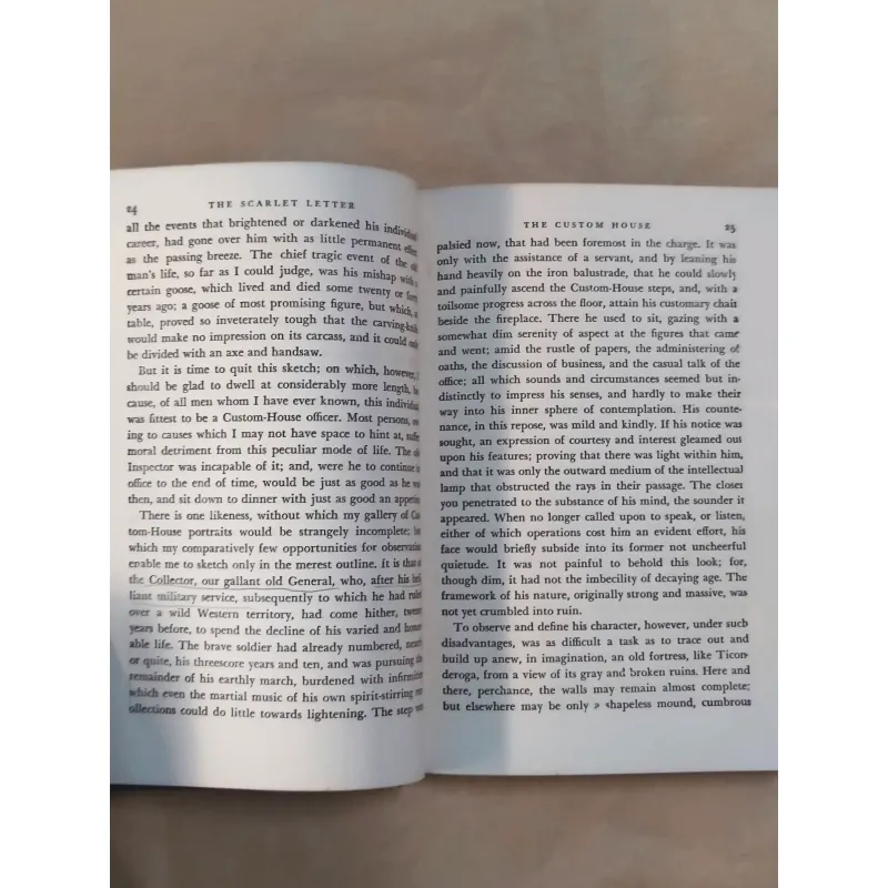 The Scarlet Letter (Modern Library Edition - Hardcover)- Nathaniel Hawthorne 999849