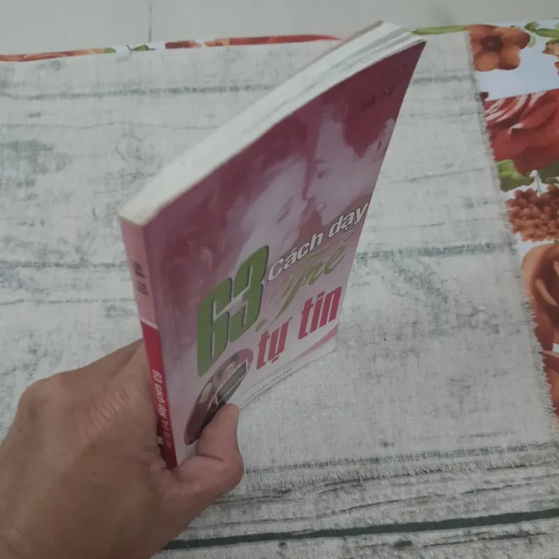 63 cách dạy trẻ tự tin. Tác giả Hà Tú 593852