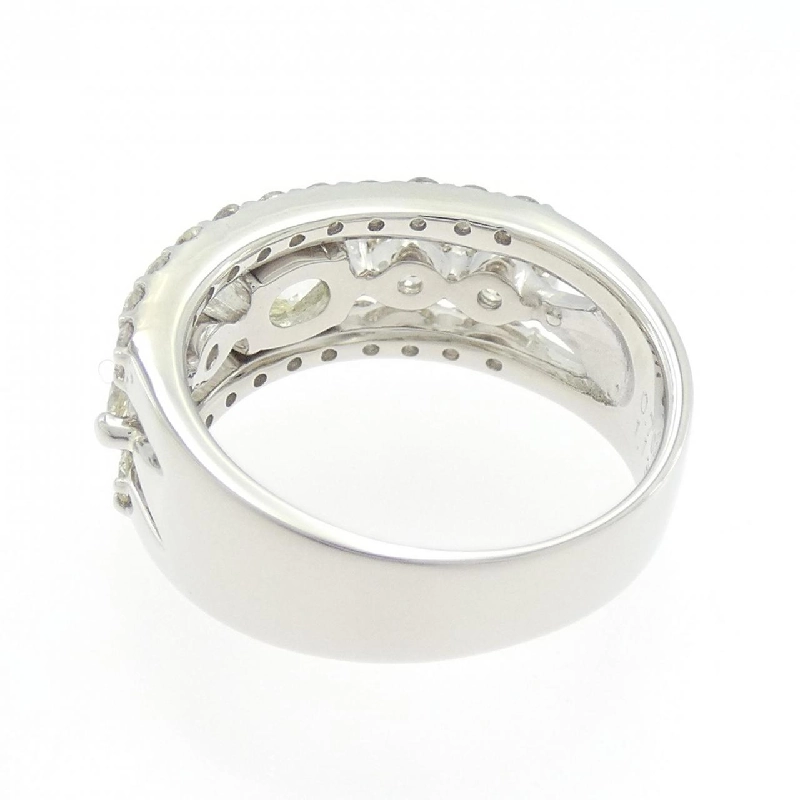 Nhẫn kim cương PT900 0.702CT 668560