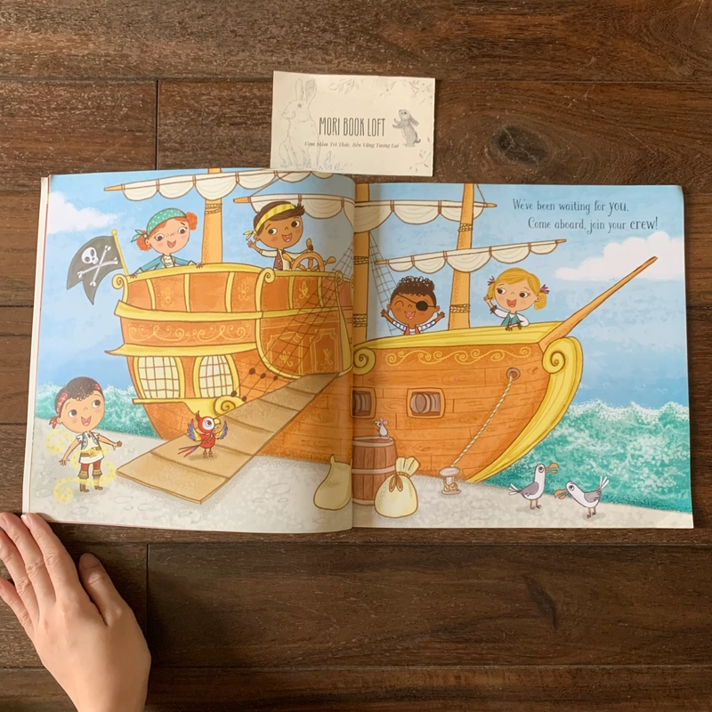 Sách ngoại văn Happy Birthday to You, Pirate – Sing along with the Story, Used 401235