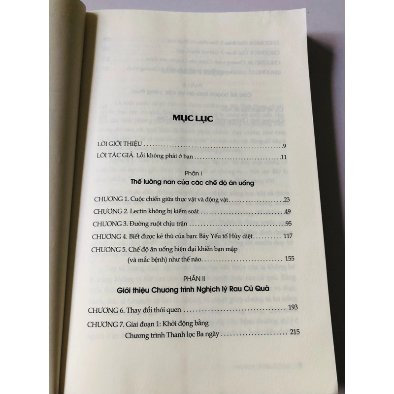 NGHỊCH LÝ RAU CỦ QUẢ (sách dịch) - sách khổ to, 378 trang, nxb: 2018 355324