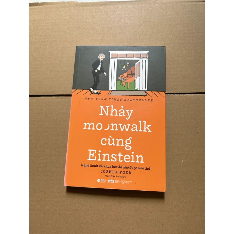 Nhảy moonwalk cùng Einstein 800062