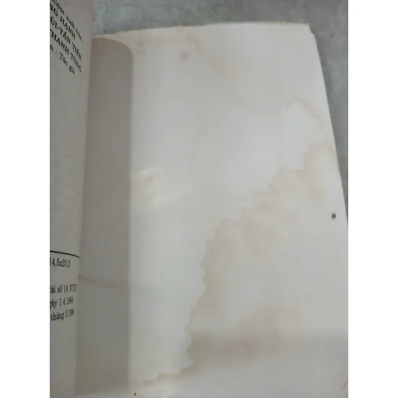 THÚ CHƠI SÁCH - VƯƠNG HỒNG SỂN 571680